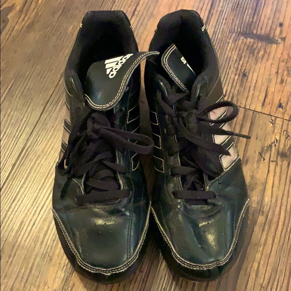 Boys baseball cleats